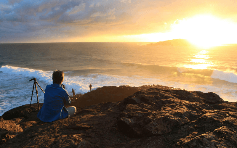 public holidays 2025