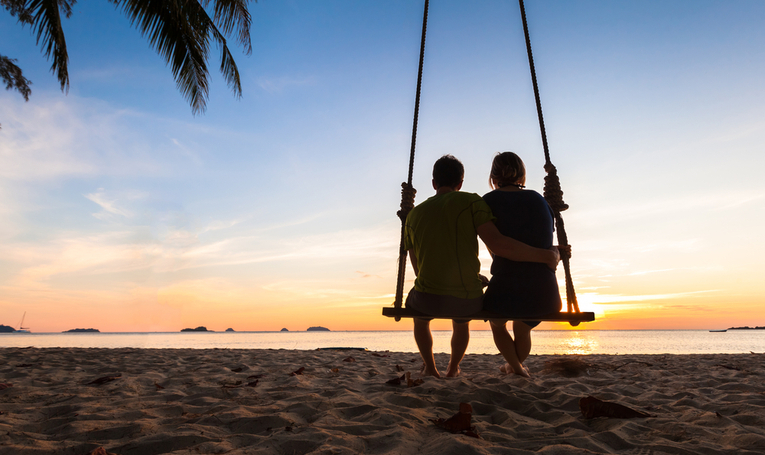 couple on honeymoon