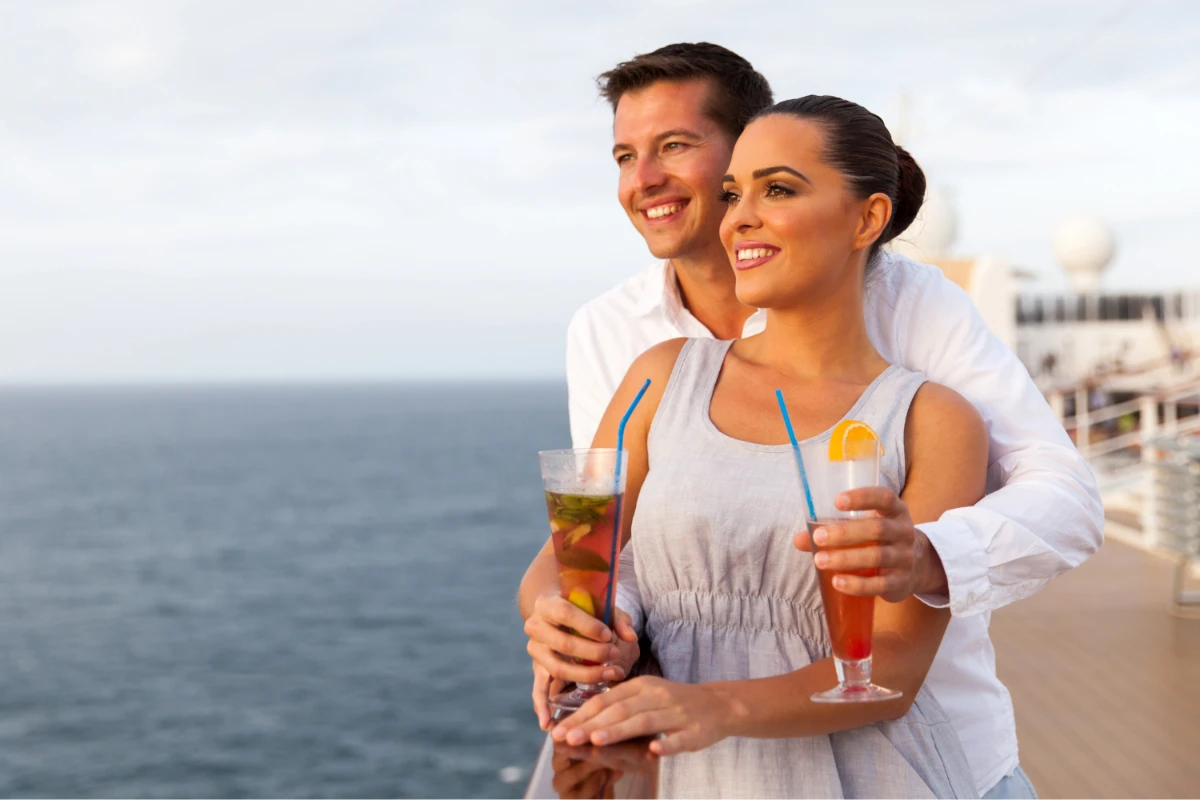 couple on cruise