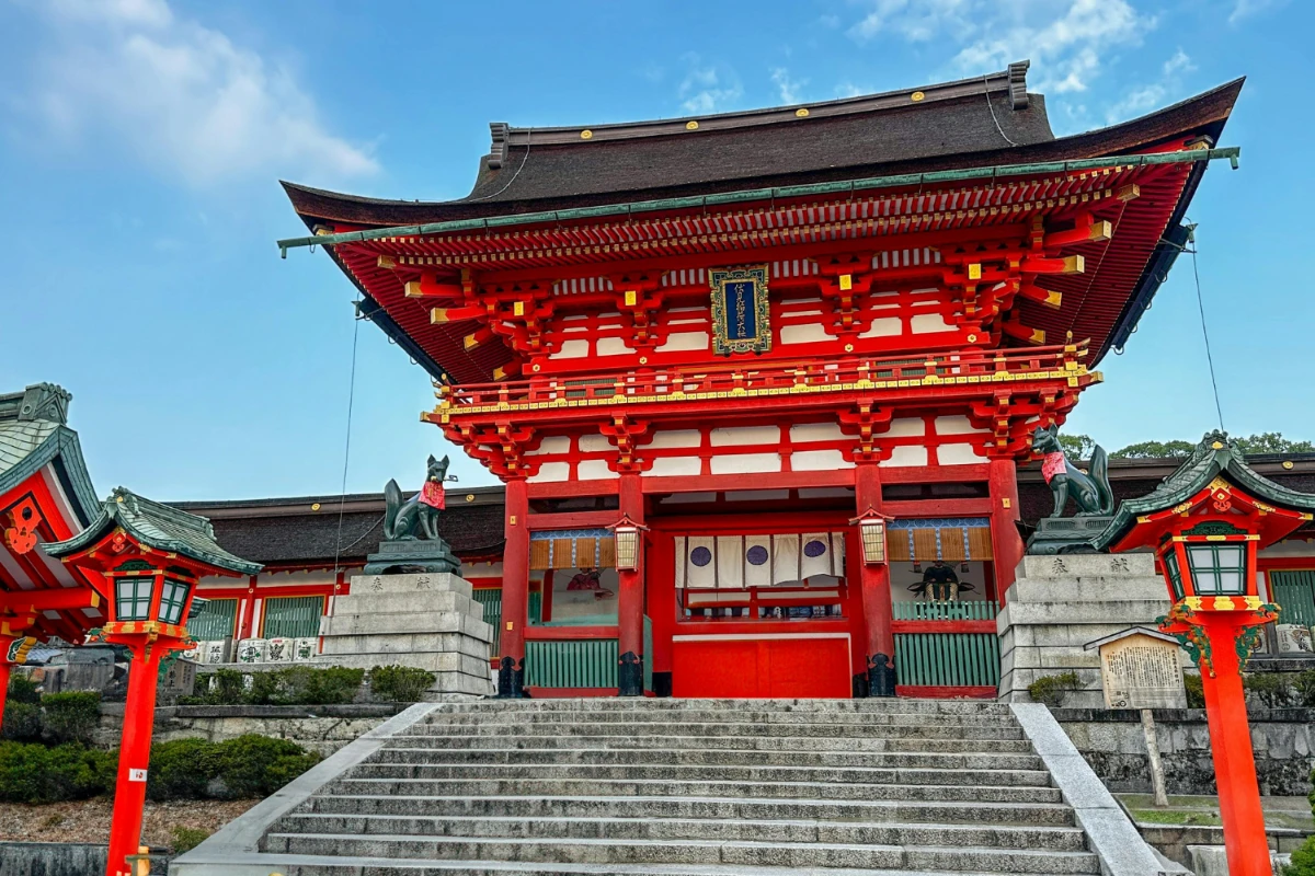 facts about japan - a red japanese temple