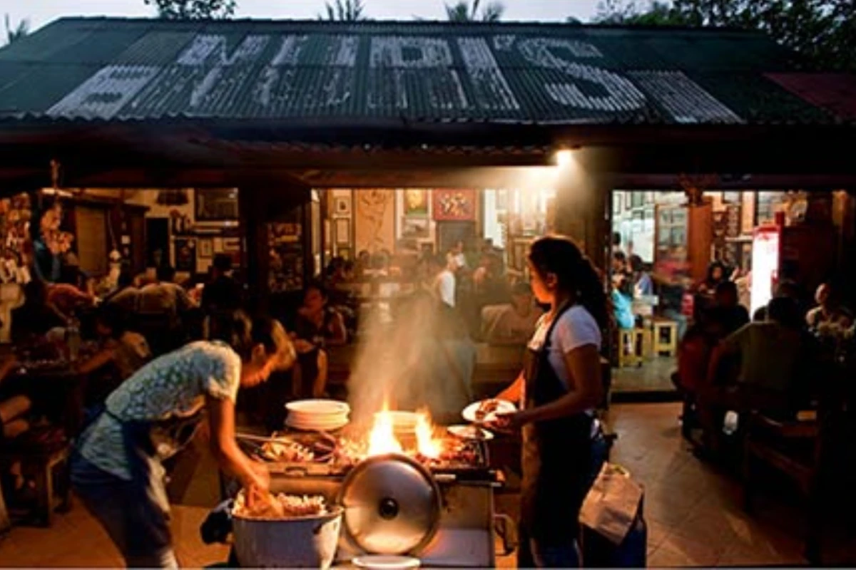 great restaurants in bali - naughty nuri's