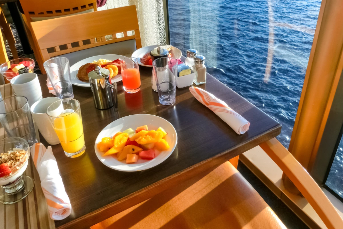 breakfast on a cruise ship
