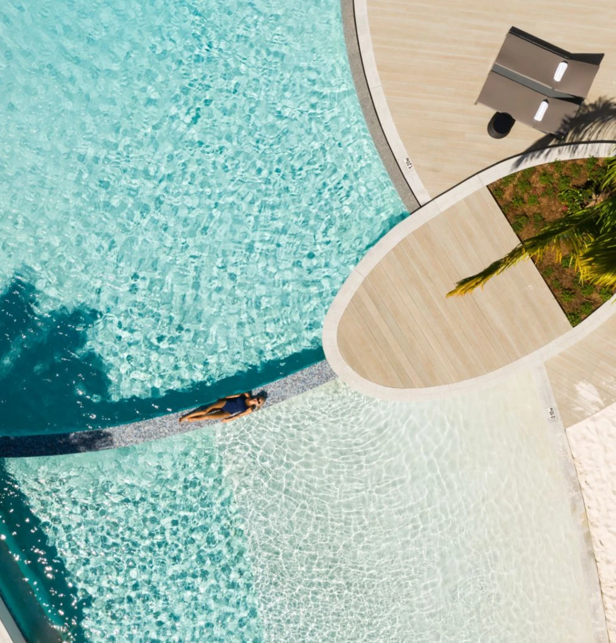 woman at resort in byron bay