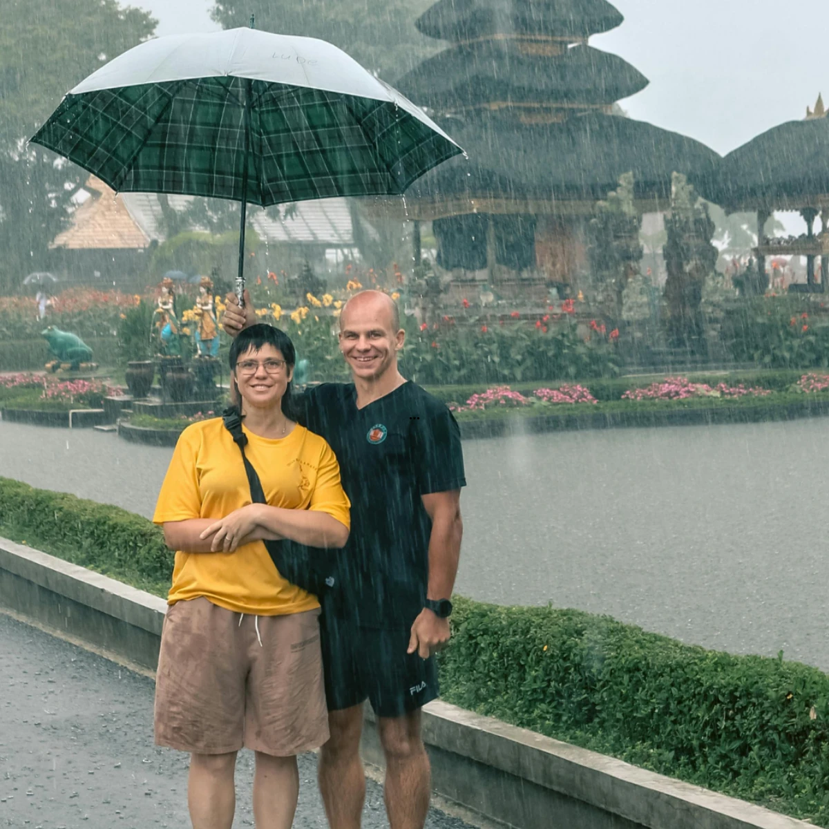 couple in bali in the rain