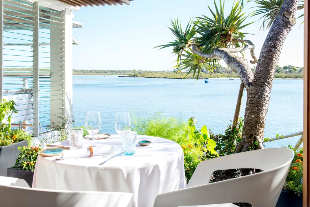 long weekend getaways - ricky's river bar and restaurant