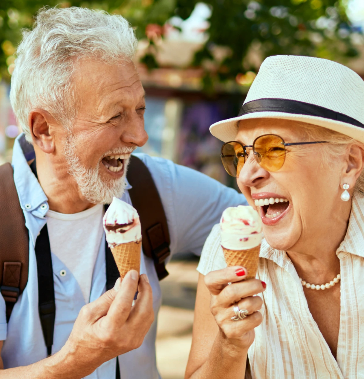 senior travellers