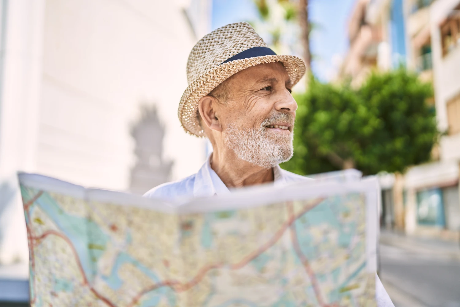 solo senior traveller
