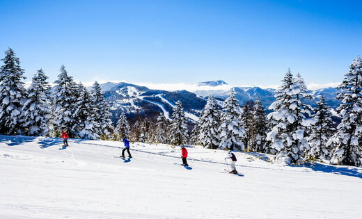 Manza Onsen ski